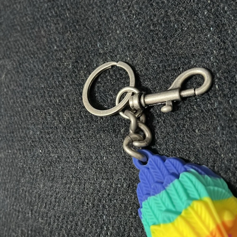 The eagle has landed a cool key chain by Kurt Geiger! - Picture 3 of 5